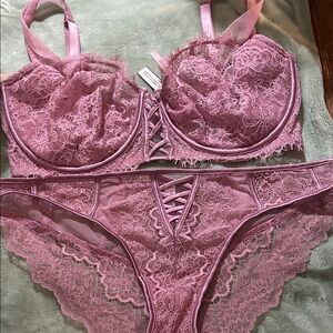 Lace Lingerie Set in Pink